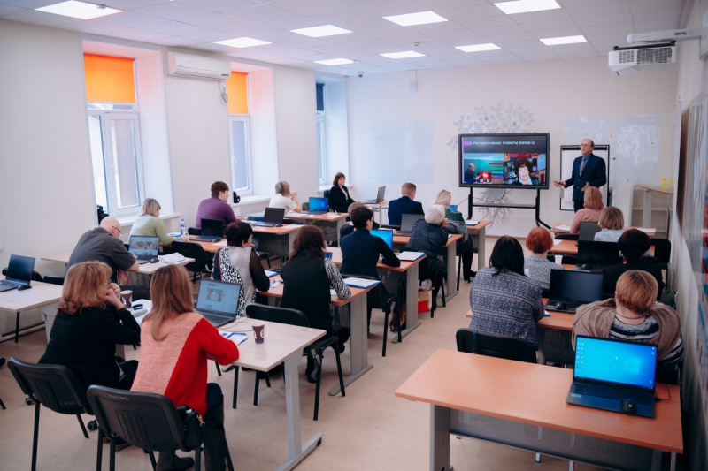 ХК ИРО анонсировал перечень программ повышения квалификации на февраль