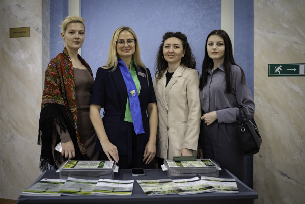 V Форум классных руководителей и кураторов «Наследники Победы – преемники традиций» стартовал в Хабаровске