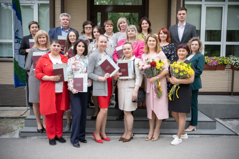 Дипломы вручили выпускникам программы «Менеджмент в сфере профессионального образования»